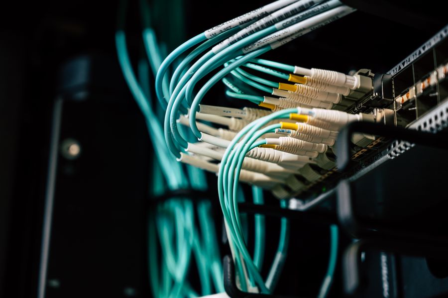 Fibre network cabling in a patch panel